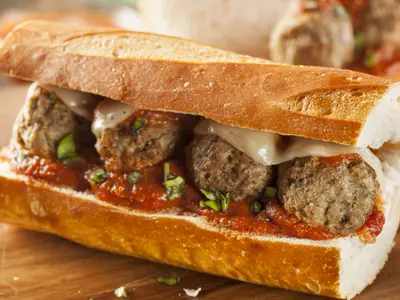 Çeyrek Ekmek Arası Köfte