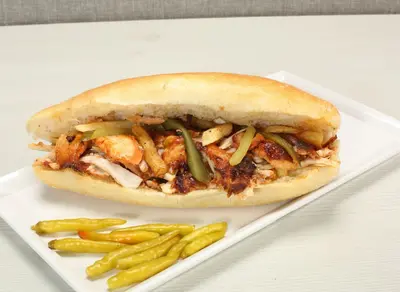 Sandviç Ekmek Arası Tavuk Döner